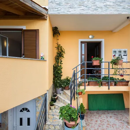 Apartmán I Soba Roberto I Mirjana *