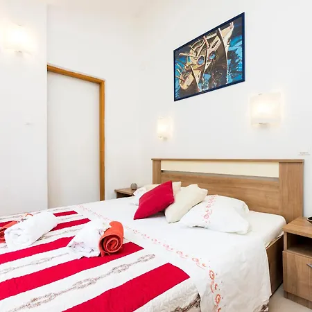 Apartmán I Soba Roberto I Mirjana